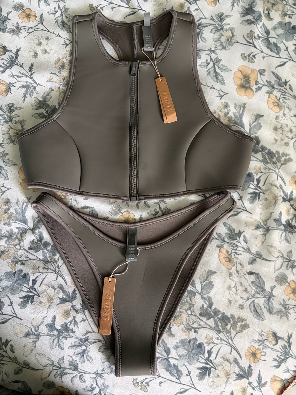 SKIMS Rubberized Swim Scoop Neck Bikini Set (Large Top, Medium Bottom